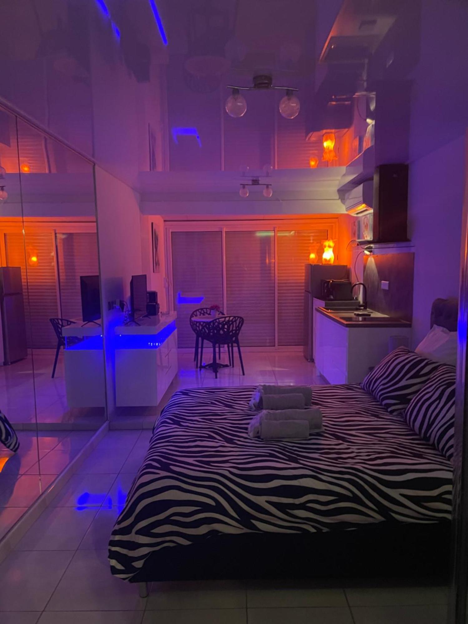 The Naturist Glamour Suite آجد المظهر الخارجي الصورة